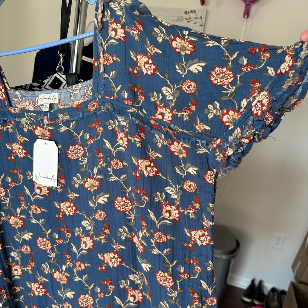 NWT Wonderly Blue and Red Floral Boho Gauze Top Ruffle Fringe XL - Picture 3 of 6